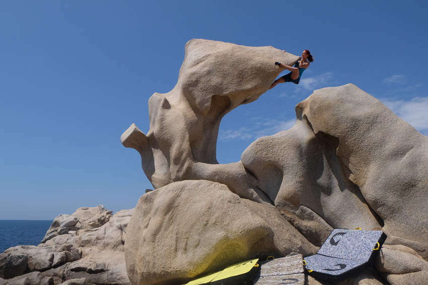 site de bloc en Corse - escalade sur granite